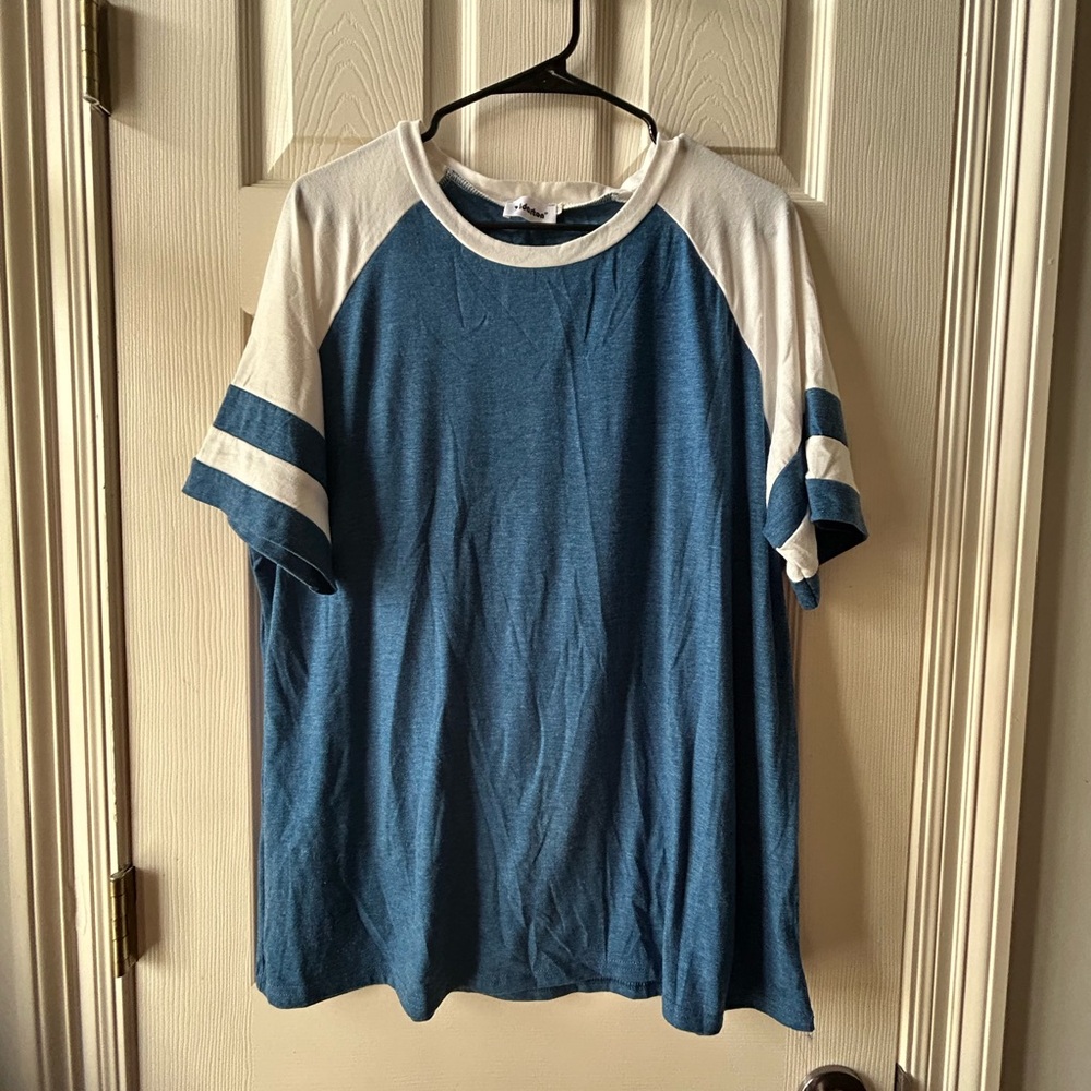 ✨Casual Blue and White Women's Raglan Top